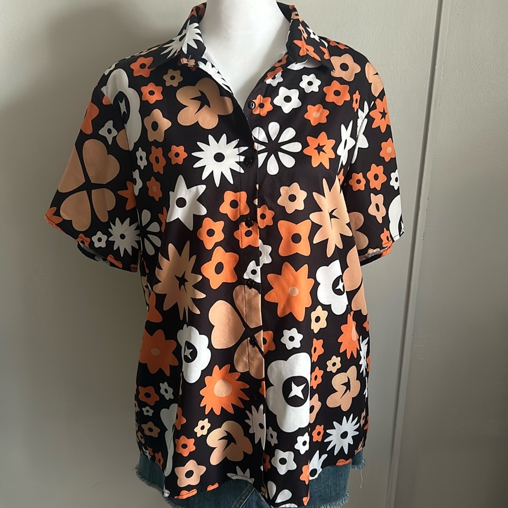 ROMWE Women’s Retro Floral Hawaiian Print Oversized Button Up Shirt - Picture 2 of 9
